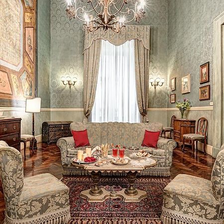 Arthouse Lady Marys Tribunali Luxury Suite Neapel Exteriör bild